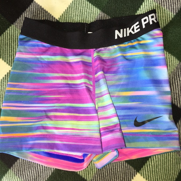 nike pros size small